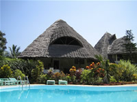 Ferienimmobilien Kenia: Verkauf herrschaftliche Villa mit 3 Gästevillen, Ukunda Diani Beach, Südküste Kenia